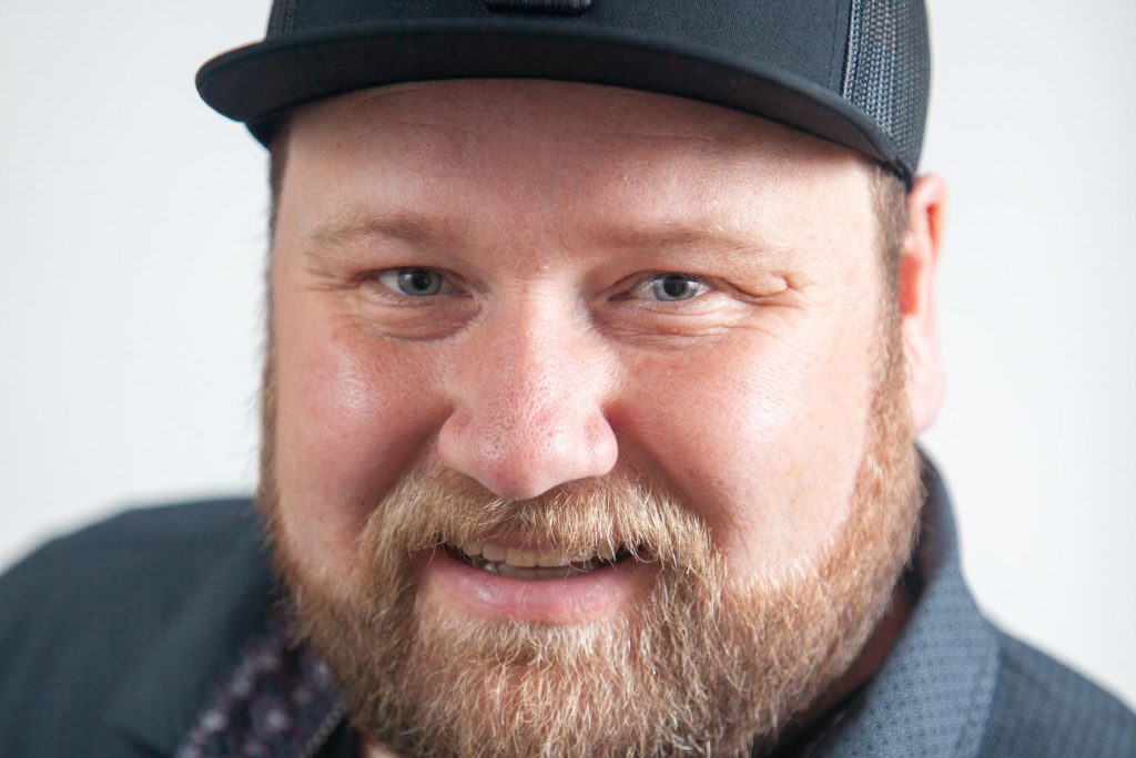 Mark Oliver headshot