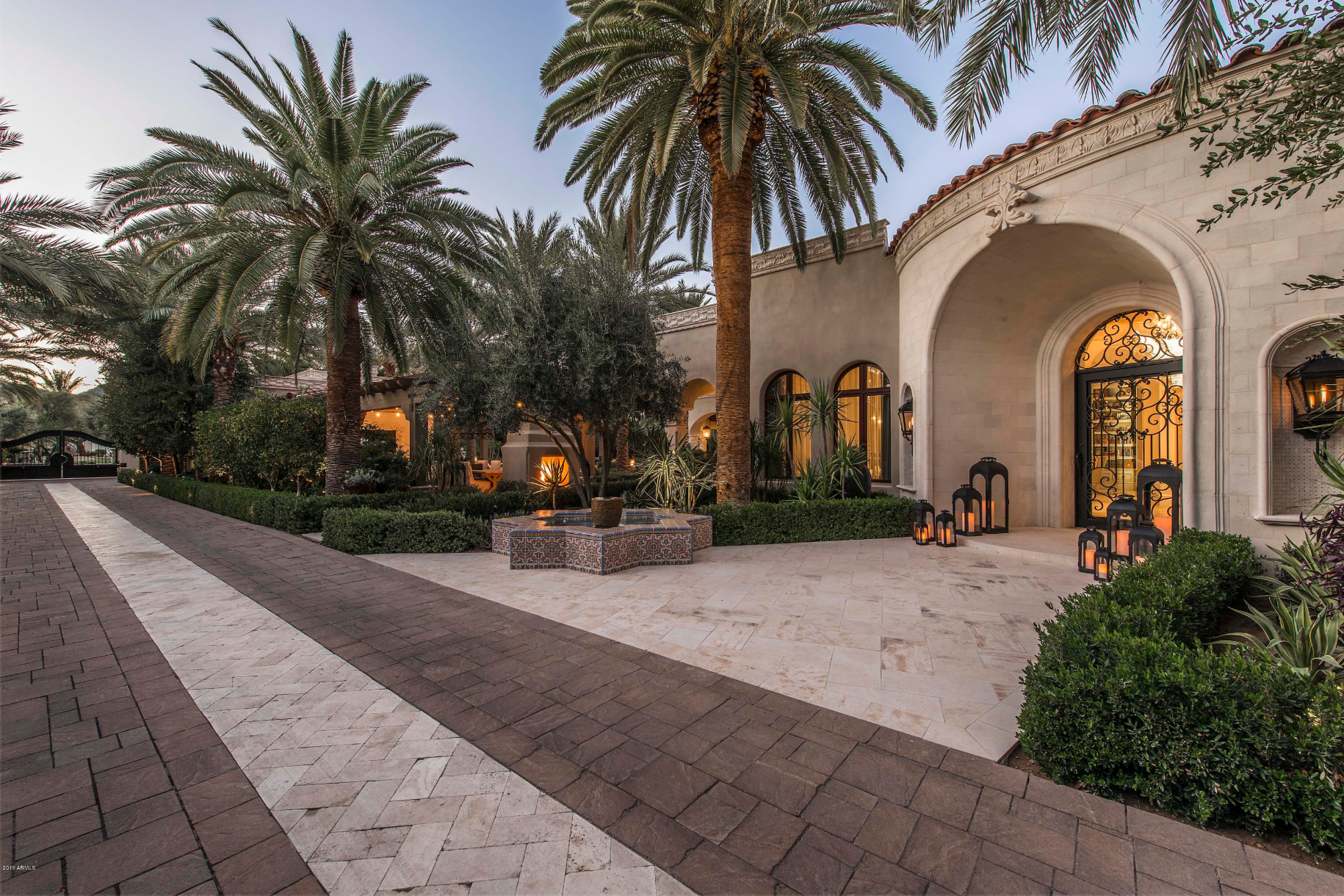 luxury home at 7801 N Calle Caballeros -- Paradise Valley, AZ 85253